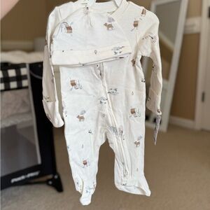 Carter’s Footie and Hat